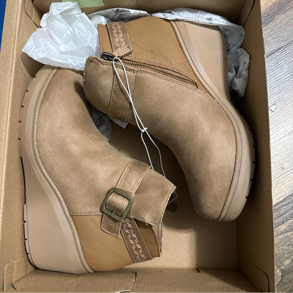 Skechers Bobs Gala In High Demand Vegan Leather Wedge Zipper Boots Size 11 NIB